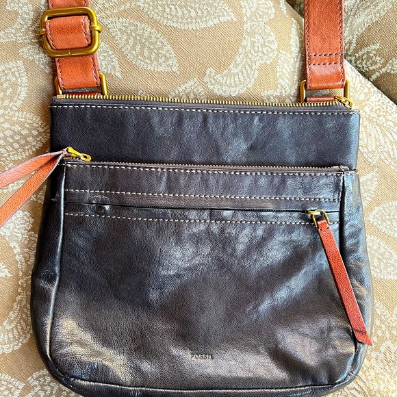 Fossil leather cross body - Picture 2 of 3